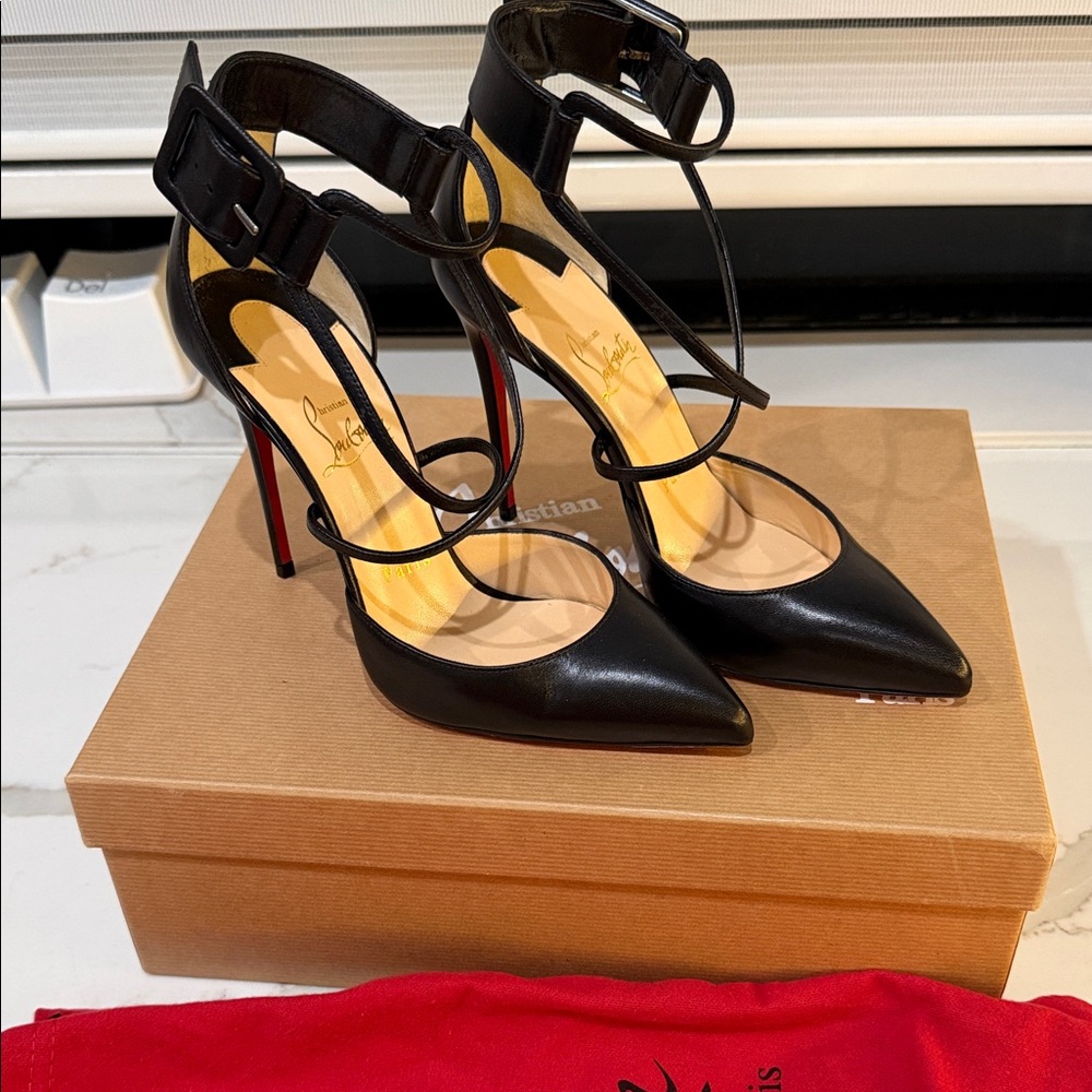 Christian Louboutin Suzanna 100